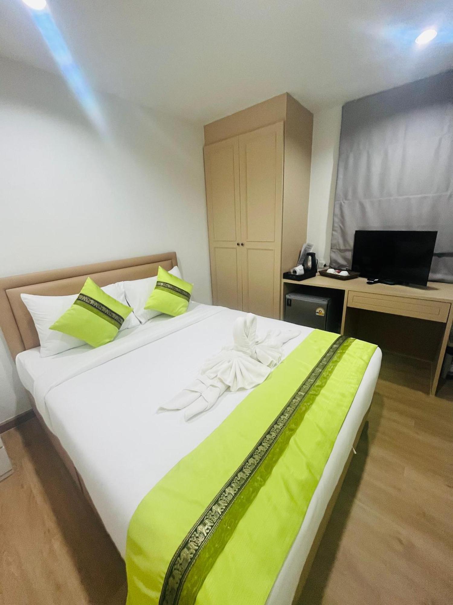 28 Boutique Hotel Patong Quarto foto