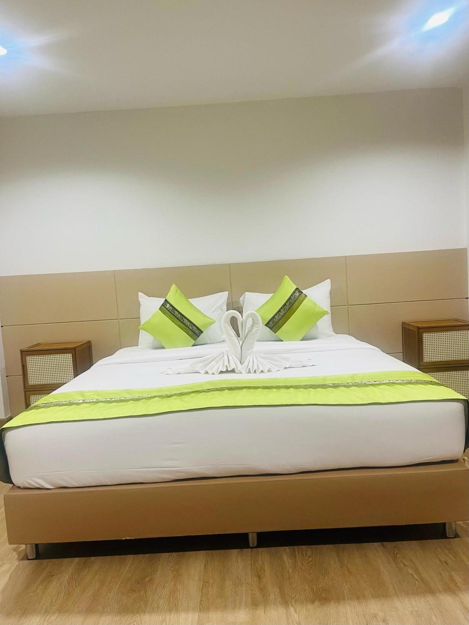 28 Boutique Hotel Patong Exterior foto